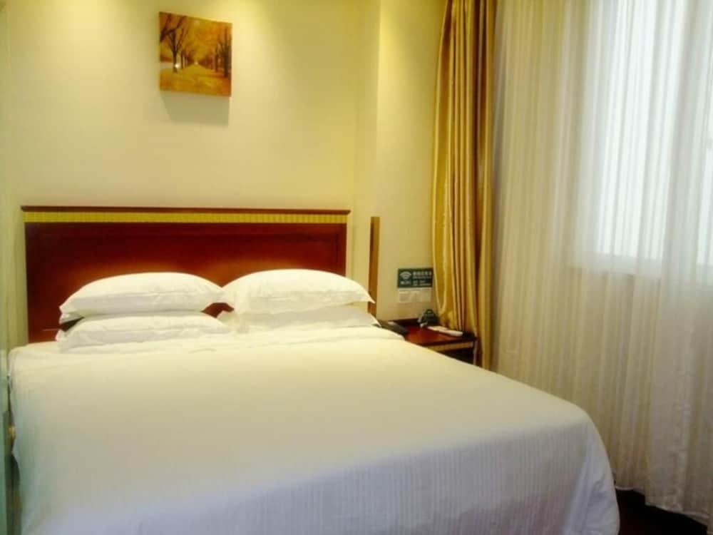 Greentree Inn Jiujiang Railway Station Hotel Екстер'єр фото